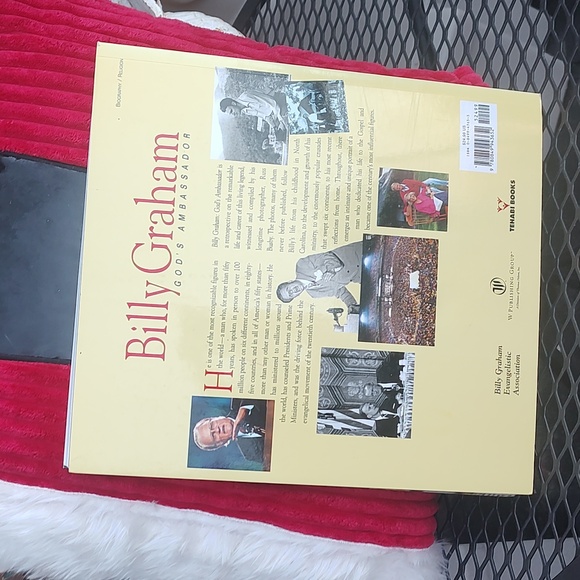 Billy Graham Book - Picture 9 of 9